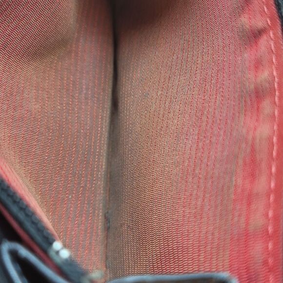 Authentic Chanel Wallet - Picture 8 of 9